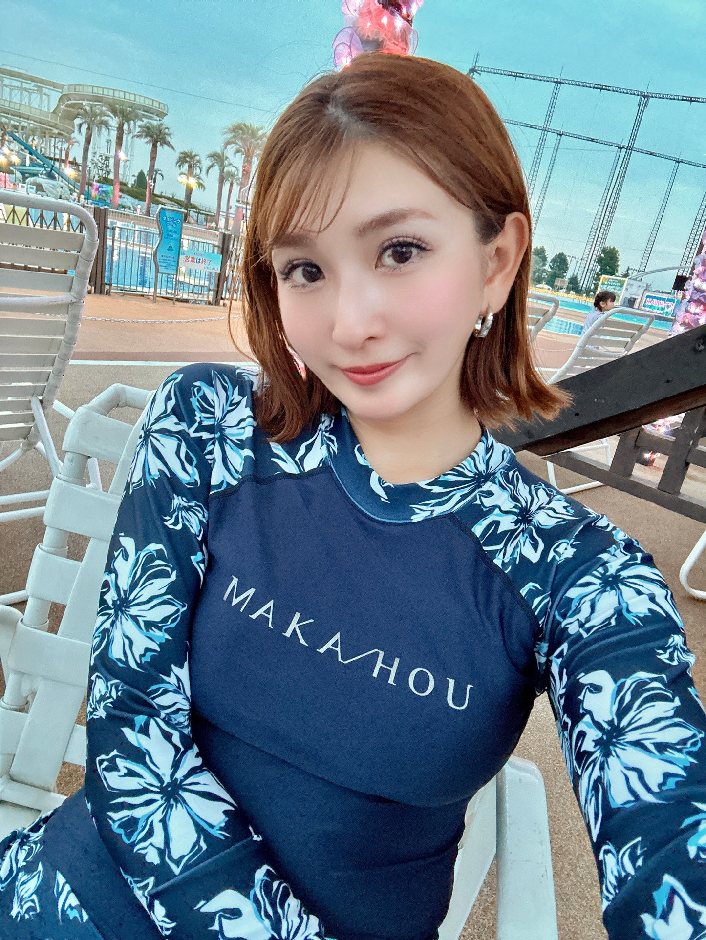 インナーブラ付きラッシュガード / Rash Guard with Pad #インナーブラ付きでビキニいらず。大人の“映え×機能”ラッシュガード。