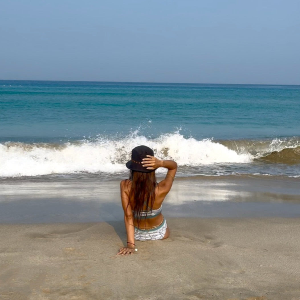 Bikini (pants are reversible) / Bikini /