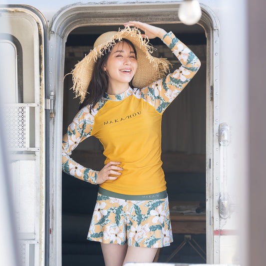 インナーブラ付きラッシュガード / Rash Guard with Pad　#インナーブラ付きでビキニいらず。大人の“映え×機能”ラッシュガード。