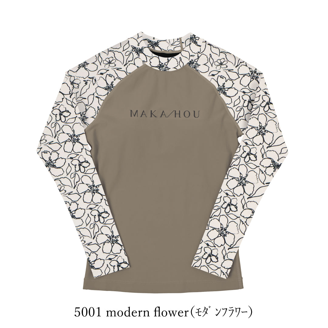 インナーブラ付きラッシュガード / Rash Guard with Pad　#インナーブラ付きでビキニいらず。大人の“映え×機能”ラッシュガード。