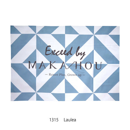 Beach towel *Microfiber (excellent water absorption and quick drying)